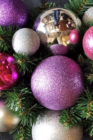Cran-Merry Ball Decoration Kit
