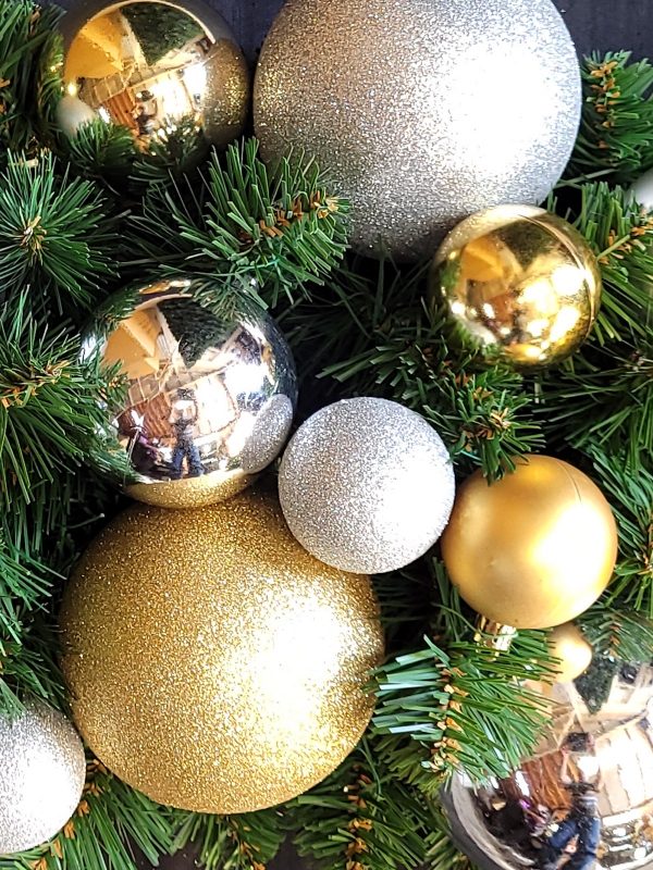 GoldnSilver Ball Decoration Kit