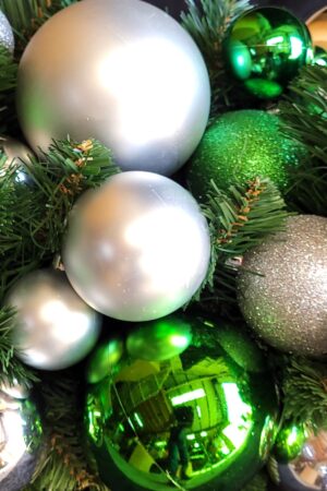 Green Soda Christmas Ball Decoration Kit