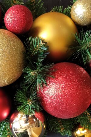 Royale Red Ball Decoration Kit