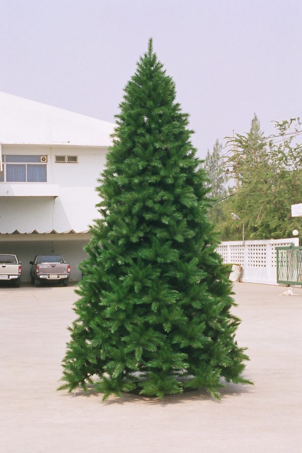 12ft Christmas Tree Vienna Spruce Green 3.66m